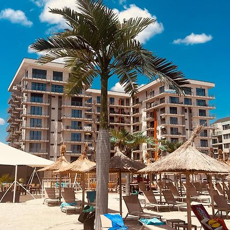 Cosmopolitan - Studio Pe Plaja Cu Vedere La Mare & Loc Parcare Gratis Năvodari Exterior foto